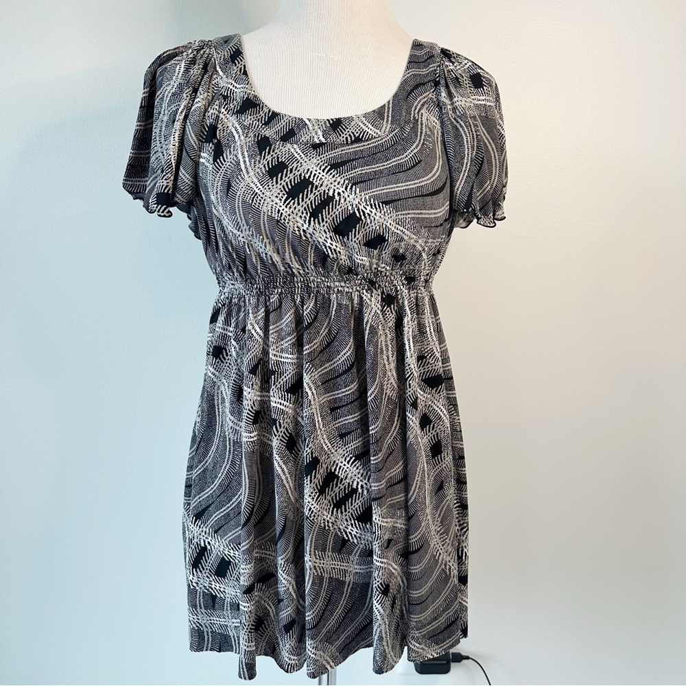 Duo Maternity Black White Line Graphic Tunic Dress Flutter Sleeves, Small